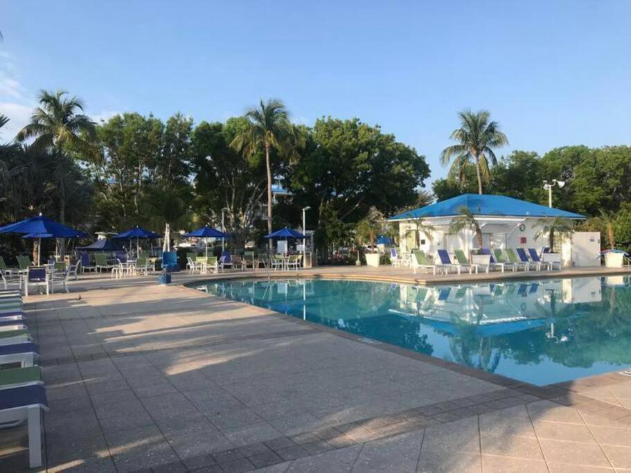 Welcome To The Pelican Lodge ! Tavernier Экстерьер фото